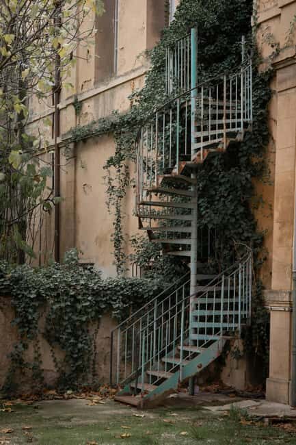 Marseille: Aix-en-Provence and Cassis Shore Excursion - Discovering Aix-en-Provence: A Charmingly Elegant Town