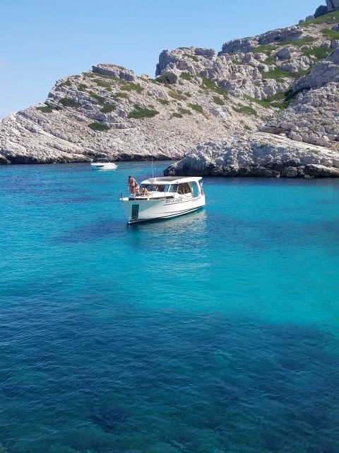 Marseille: Calanques Eco Boat Cruise with Lunch and Wine - Key Points