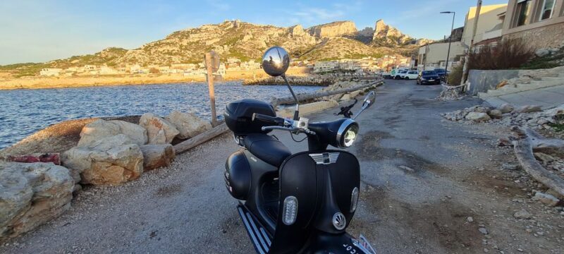 Marseille: Electric Motorcycle Rental with Smartphone Guide - Natural and Cultural Highlights