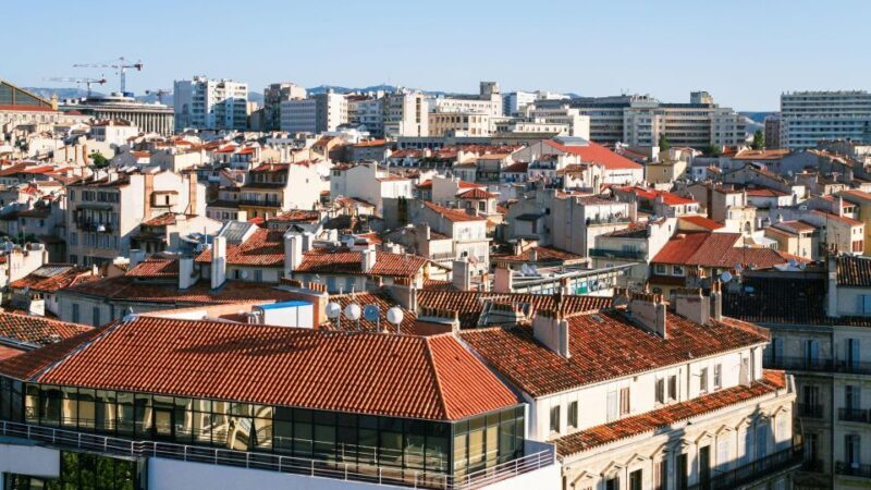 Marseille: Express Walk with a Local in 90 minutes - Key Points