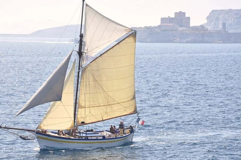 Marseille: Sailing cruise in the calanques, lunch and wine - The Itinerary: What You Can Expect