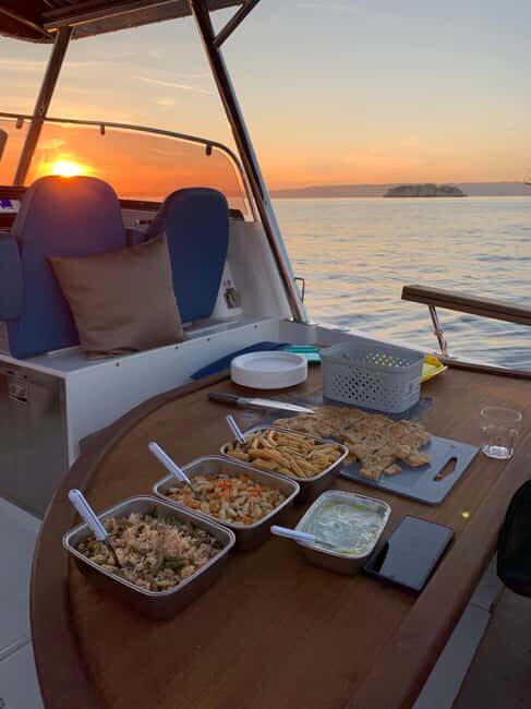 Marseille: Sunset Boat Cruise with Buffet and Organic wine - The Experience: A Detailed Look