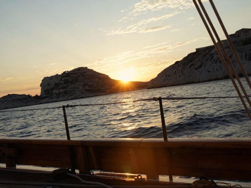 Marseille: Sunset Cruise Cocktail-Dinner in Frioul Islands - FAQ