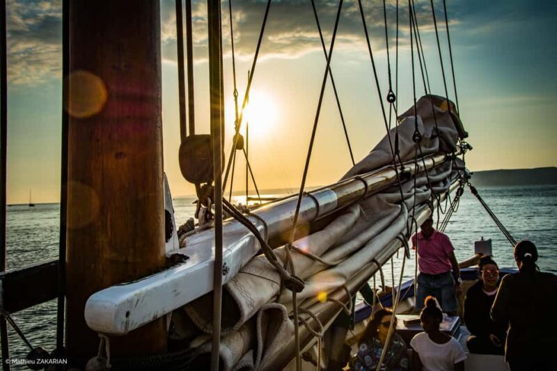 Marseille: sunset on a sailboat, buffet, and Provence wine - Marseille: Sunset on a Sailboat, Buffet, and Provence Wine – A Detailed Review