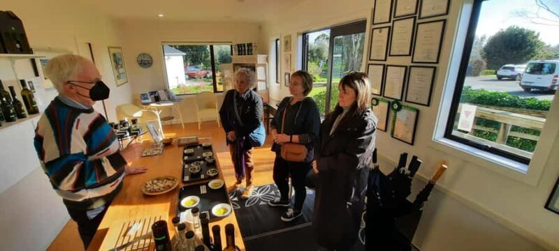 Martinborough Wine and Food Tour with Lunch from Wellington - FAQ