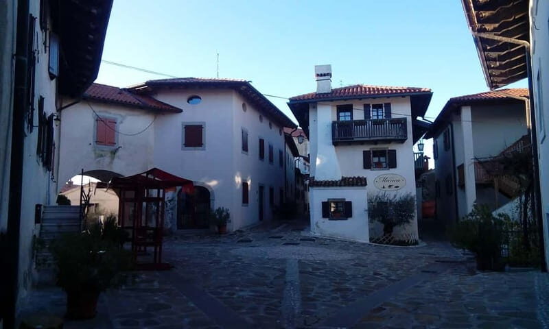 martno: Village Walking Tour with Local Guide - Key Points