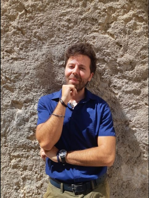 Matera: Caves and Rock Churches Walking Tour in English - Why the Guide Matters