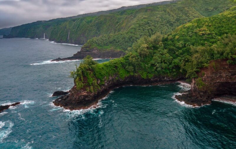Maui and Molokai: Spectacular Helicopter Tour - The Itinerary in Detail
