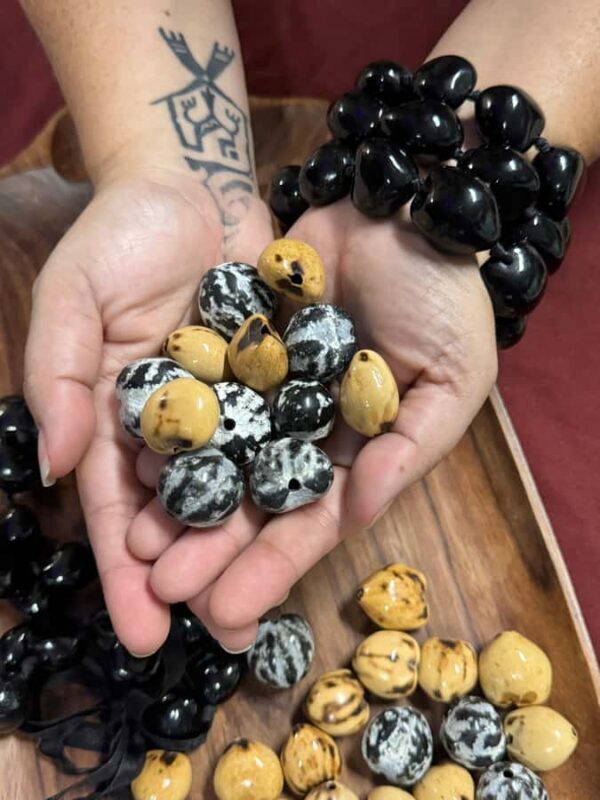 Maui: Kukui Nut Bracelet Making Craft Class - What is the Kukui Nut Bracelet Class All About?