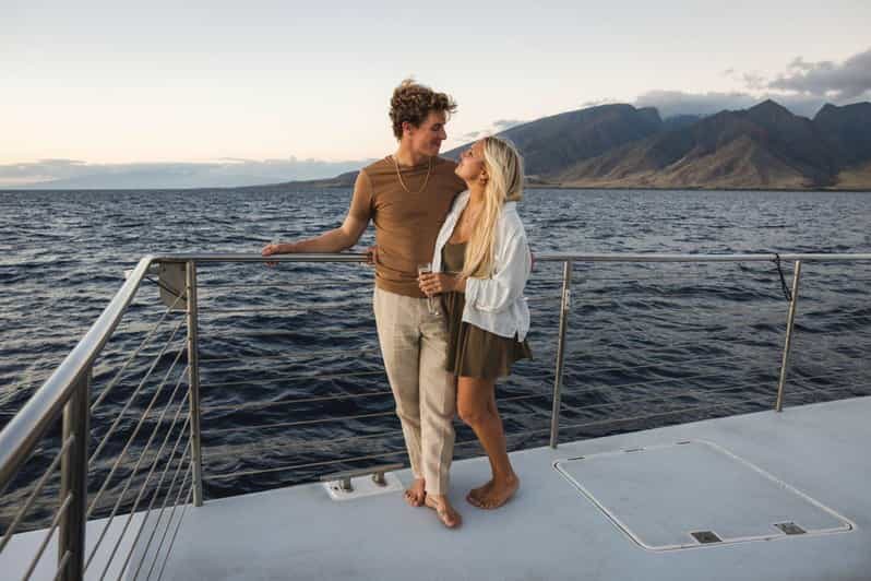 Maui: Luxury Catamaran Alii Kai Royal Sunset Dinner Cruise - Key Points