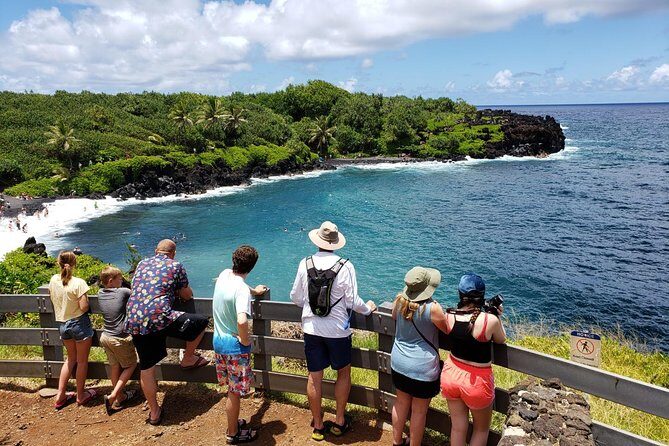 Maui Tour : Road to Hana Day Trip from Lahaina with Pick-up - Key Points