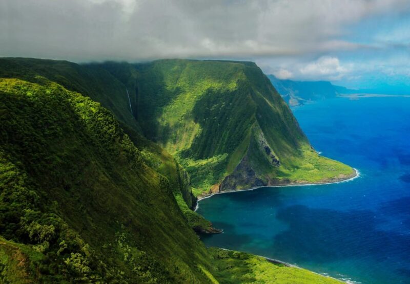 Maui: Waterfalls of West Maui and Molokai Helicopter Tour - An In-Depth Look at the Maui Waterfalls and Molokai Helicopter Tour