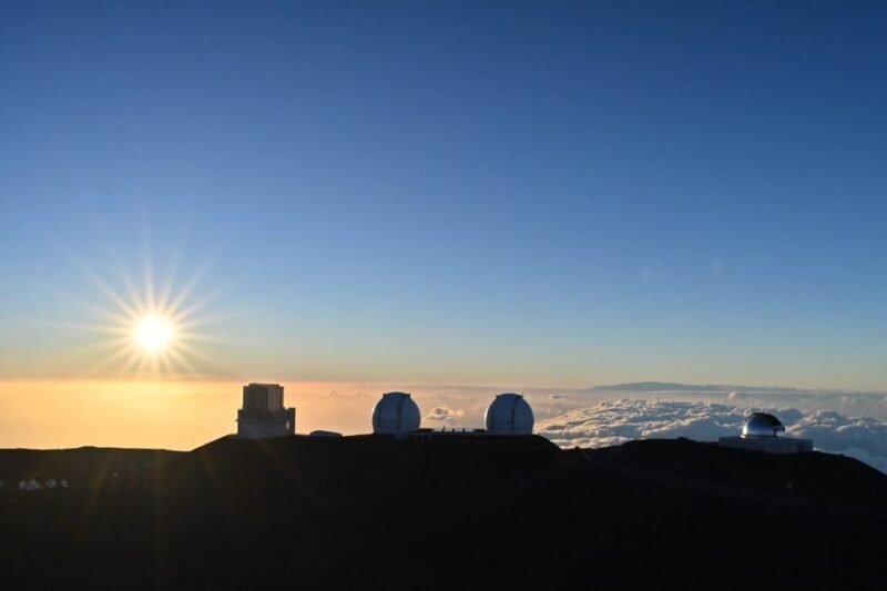 MaunaKea Summit SUNSET and Star Tour with Photo - An In-Depth Look at the Mauna Kea Sunset and Star Tour