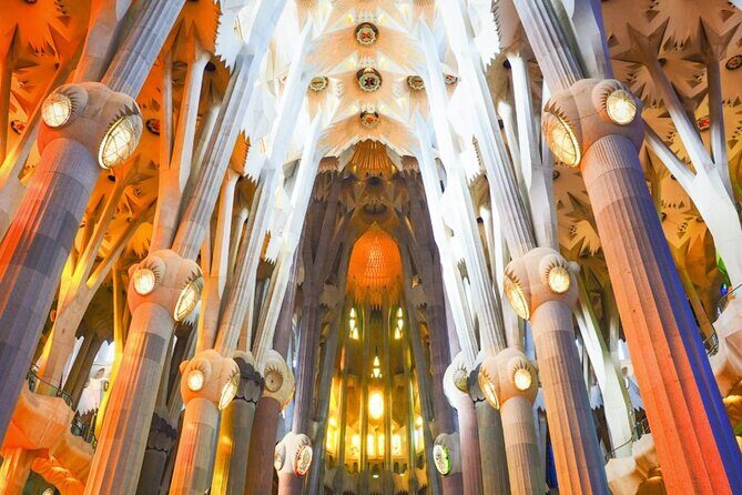 Max 6 People Full-Day Tour Barcelona, Sagrada Familia, Parc Guell - FAQ