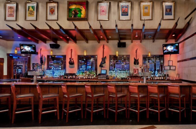 Meal at the Hard Rock Cafe Hollywood Florida - Additional Tips for Visitors