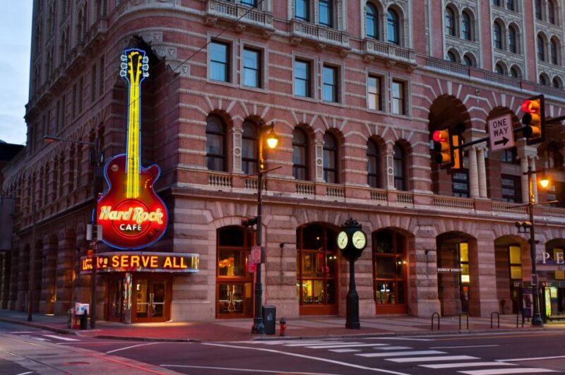 Meal at the Hard Rock Cafe Philadelphia - Who Would Enjoy This?