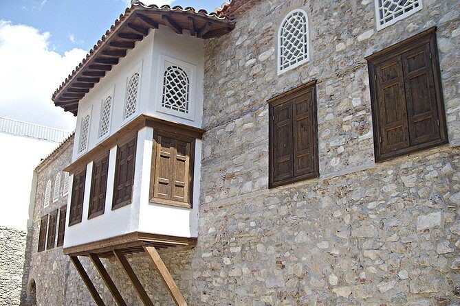 Medieval Athens Walking Tour with Late Lunch and Wine - A Deep Dive Into the Medieval Athens Walking Tour