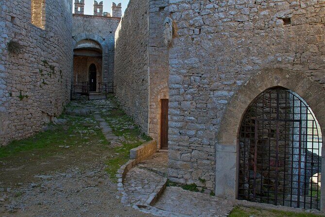 Medieval castles guided tour of Caccamo and Cefalù, from Palermo. - Value and Practicality