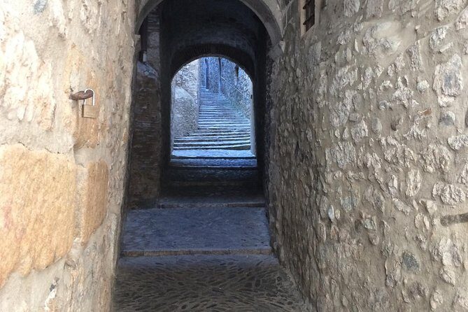 Medieval Heritage Girona And Besalu Private Tour - The Enchanting Town of Besalú