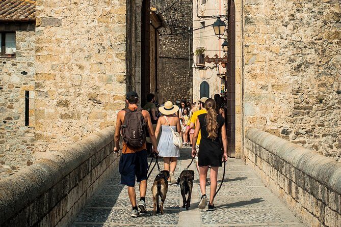 Medieval Three Villages Small Group Day Trip from Barcelona - Key Points