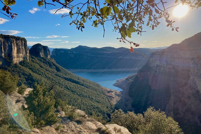 Medieval Towns and Nature Parks Exclusive Trip with Pickup - Returning to Barcelona