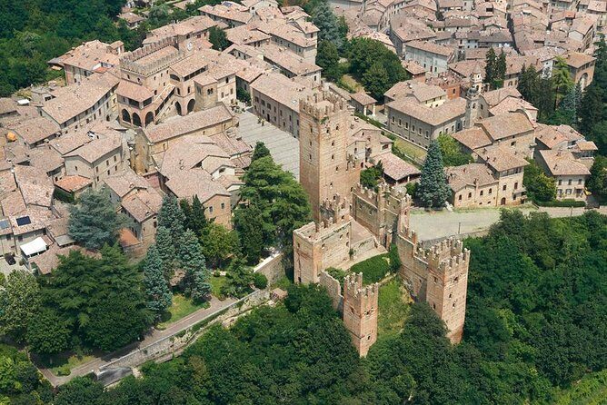 Medieval villages tour & Cremona Stradivari's town, from Milan - The Itinerary: A Closer Look