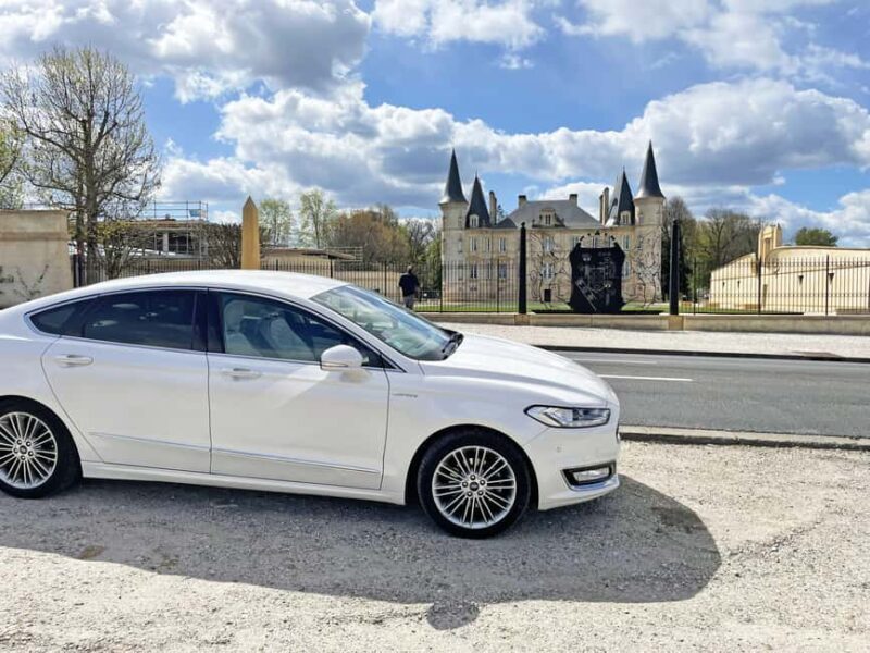Medoc and Libournais (Left and right bank) - A Deep Dive into the Bordeaux Vineyards Experience