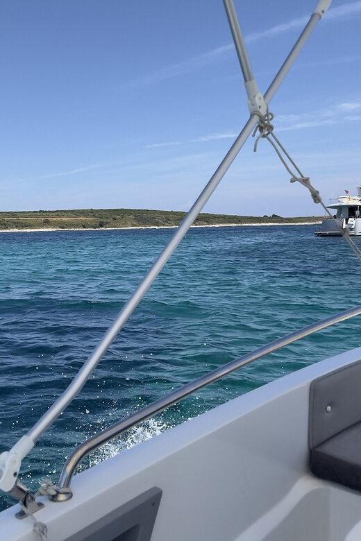 Medulin: Morning on Speedboat with Cave & Island Snorkeling - What to Expect from Your Speedboat Adventure