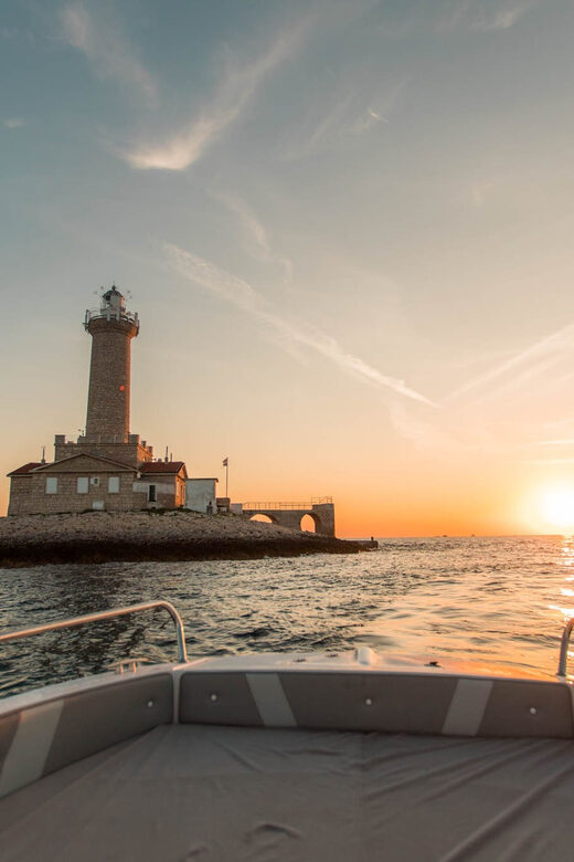 Medulin: Sunset on Speedboat with Lighthouse and Wine - An In-Depth Look at the Sunset Speedboat Tour from Medulin