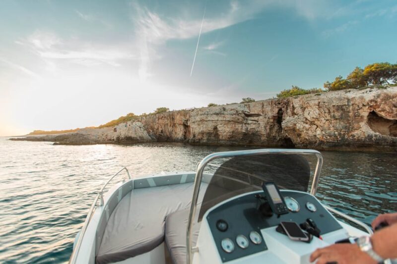 Medulin: Sunset on Speedboat with Lighthouse and Wine - FAQs