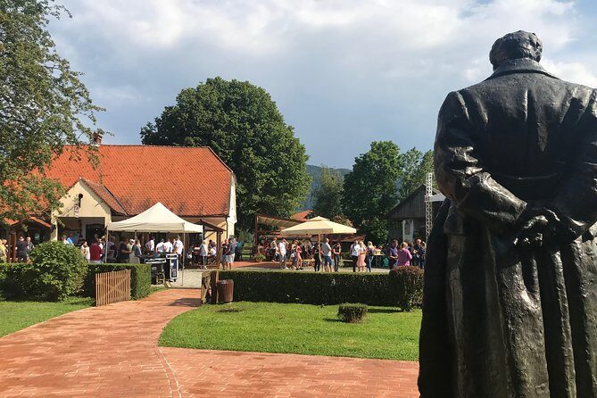 Medvednica Nature Park Falconry Tour from Zagreb - Value and Experience