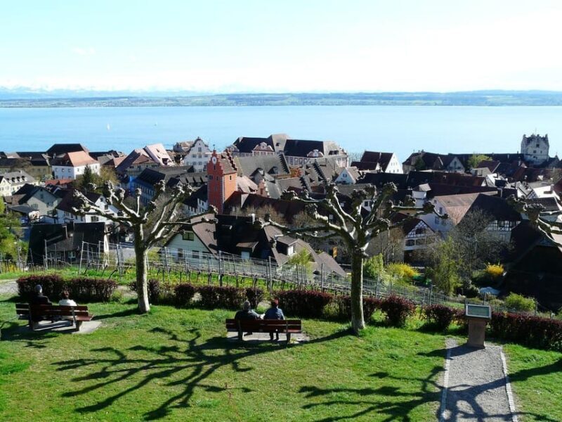 Meersburg: Public city tour with wine tasting - Wine Tastings in Idyllic Settings