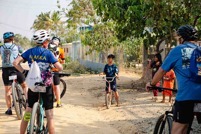 Mekong Delta 4 Days Cycling Trip-Off the Beaten Track - A Deep Dive into the Mekong Delta 4-Day Cycling Trip