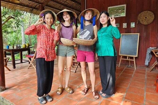 Mekong Zig Zag Full day: Scooter, Sailboat, Food (HCM-BenTre) - FAQ