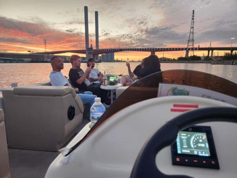 Melbourne: Boat Rental with BBQ and Drinks - Key Points
