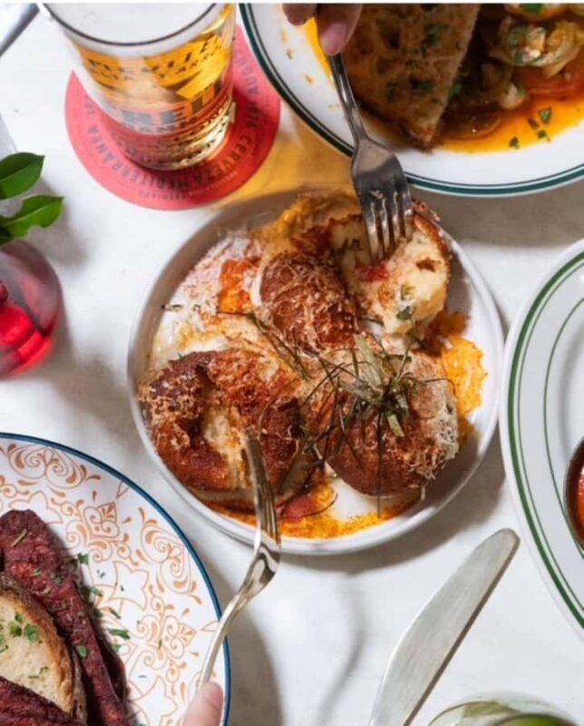 Melbourne: Bottomless Sangria & Tapas on Degraves Street - Exploring the Experience