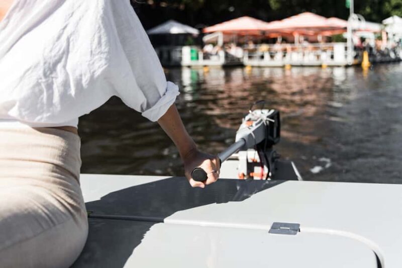 Melbourne: Electric Picnic Boat Rental on the Yarra River - The Sum Up