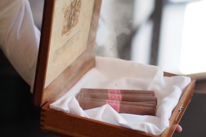 Melbourne Lanes & Arcades Chocolate and Dessert Walking Tour - A Walking Tour of Sweetness and History in Melbourne