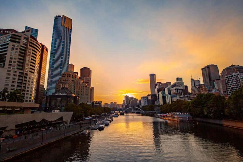 Melbourne: Luxury Sunset Cruise on Yarra River - An Engaging Look at the Experience