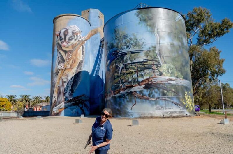 Melbourne: Murray River Paddle Steamer, Wildlife & Silo Art - The Bottom Line