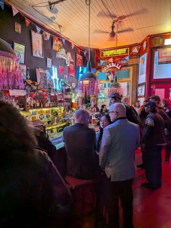 Melbourne Music Venue Pub Crawl with History + 2 Free Drinks - FAQ