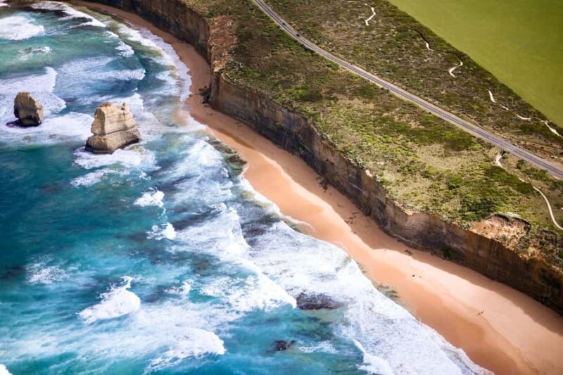 Melbourne: Private Helicopter Flight to the 12 Apostles - An Overview of the Experience