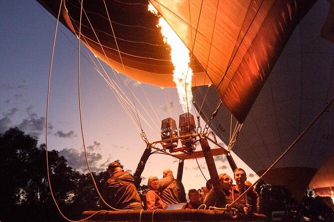 Melbourne sunrise balloon flight & champagne breakfast - The Itinerary and What to Expect