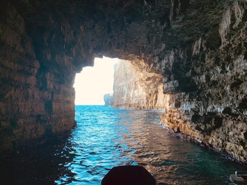 Mellieha: 11:00am Speedboat round Comino Cave 2h Blue Lagoon - An In-Depth Look at the Tour Experience
