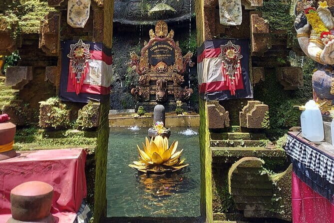 Melukat Purification Ceremony at Taman Pecampuhan Sala Temple - Key Points