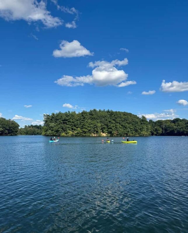 Memorial Beach: Lake Massapoag Single or Tandem Kayak Rental - Exploring Lake Massapoag: A Peaceful Paddle for All