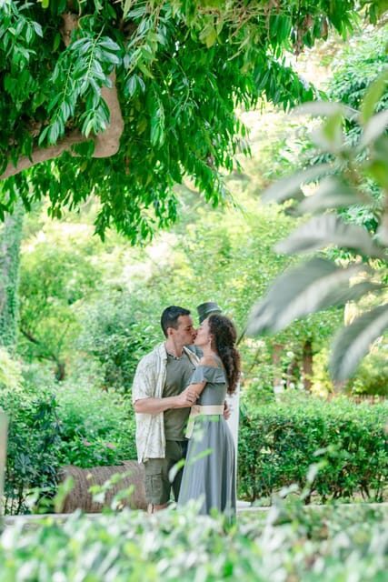 Memories in Athens: Acropolis and Plaka Photoshoot - Who Should Consider This Tour?