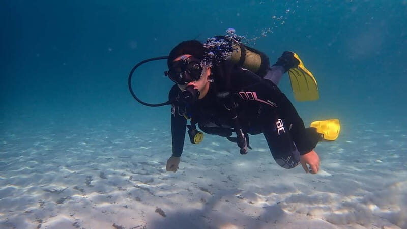 Menorca: Cala Galdana Try Scuba Diving for Beginners - Who Will Enjoy This Experience?