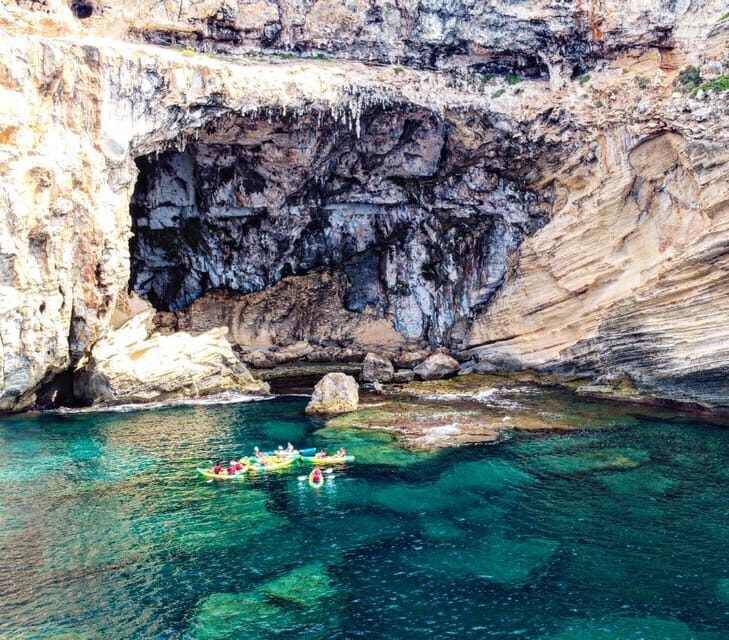 MENORCA: Kayak cave route + photo session. - FAQs