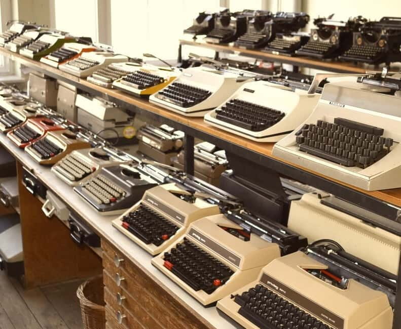 Merks Motor Museum: Private Tour Vintage Car Museum - FAQ